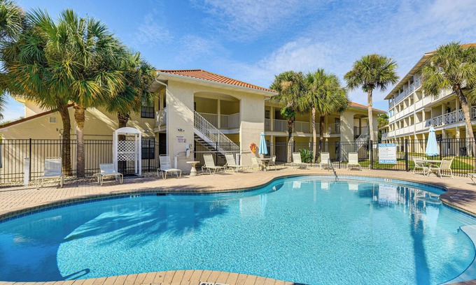 West Panama City Beach Condo | Beach Access, Pools & Tennis: Family PCB Condo!