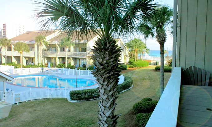 Miramar Beach Villa | Beach And Golf All In One Great Location! Lakeview Section At Seascape!