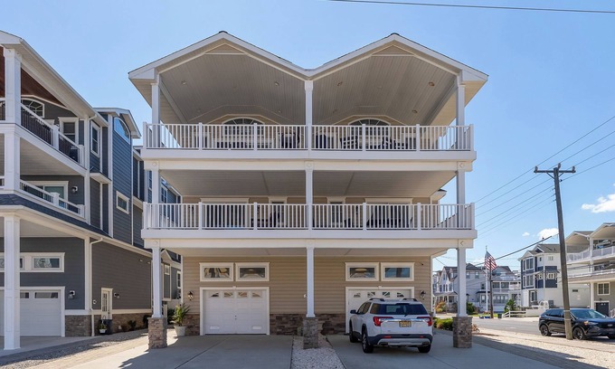 Sea Isle City House | BEACH BLOCK +Ocean Views! Weekend at Bernie's-5BR/3.5BA, Parking, Prime Location