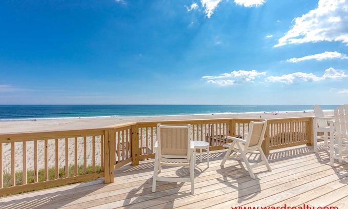 Topsail Beach House | Beach Break TB - Exceptional Oceanfront Home - 4BR; Great Views!