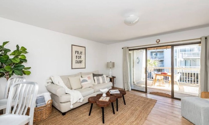 North Carolina Coast Apartment | Beach Bungalow 1 block to the beach! Pool