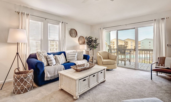 Surf City Condo | Beach condo with amazing views, beach access, & pool - close to town