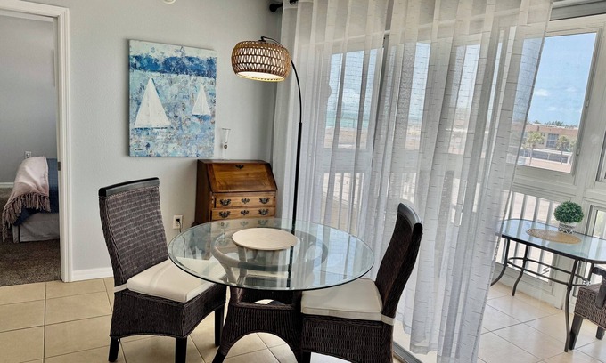 Venice Apartment | Beach Cozy 1-bedroom apartment in enjoyable Venice