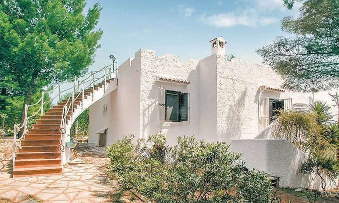 Chiesiola Apartment | Beach front apartment in vieste fg