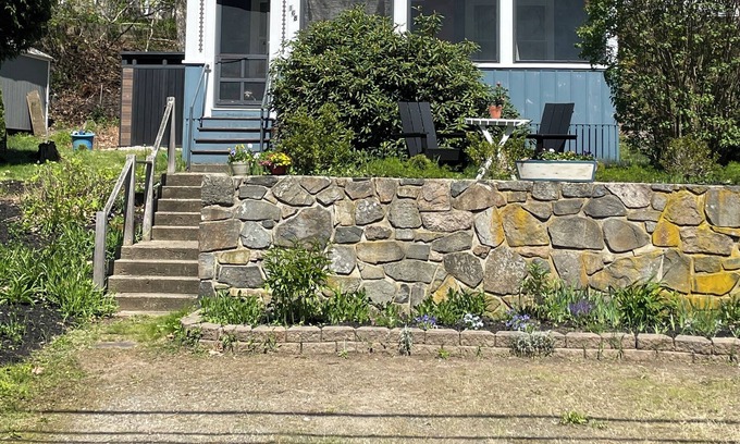 Ogunquit Cottage | Beach garden cottage with AC in charming Ogunquit