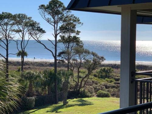 Hilton Head Island Apartment | Beach Happy!-Nice ocean view Hilton Head Villa