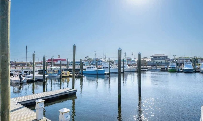 North Carolina Coast Apartment | Beach Harbour 12 at The Carolina Beach Boardwalk