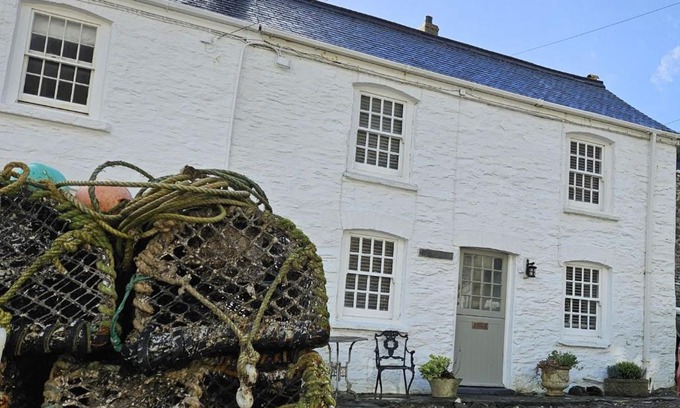 Portloe House | Beach Hill Cottage