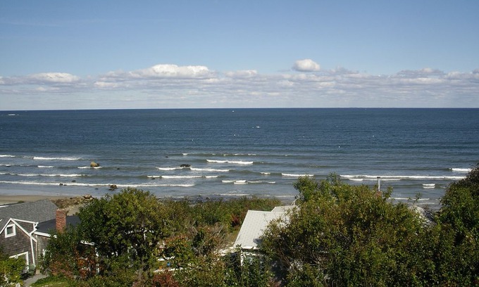 Cedar Bushes House | Beach House on sandy Manomet Beach in Plymouth, Mass