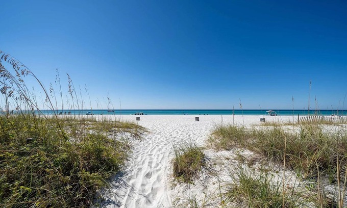 Inlet Beach Heights House | Beach House - Shore Nuff Beachy by PHG