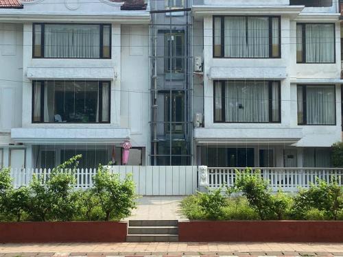 Caranzalem Hotel | Beach Paradise Miramar Goa