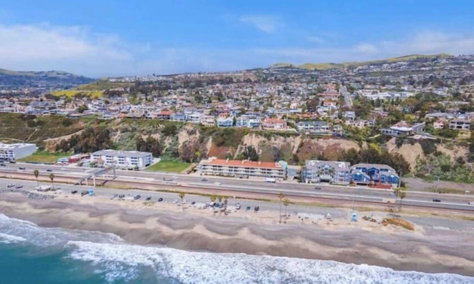 Capistrano Beach Apartment | Beach Property Great Amenities