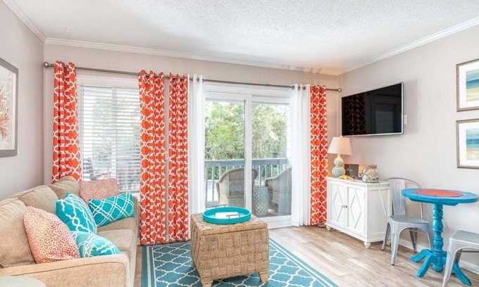 Tybee Island Condo | Beach Racquet A126 | Steps to the Beach + Pool!