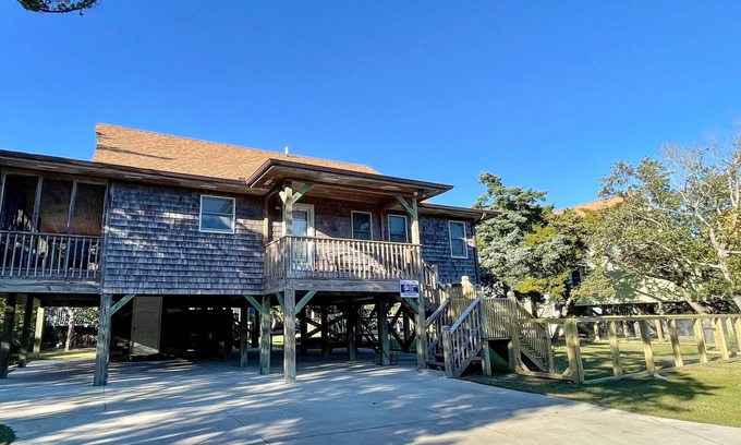 Ocracoke House | Beach Therapy: Dog friendly, spacious interior and screened porches.