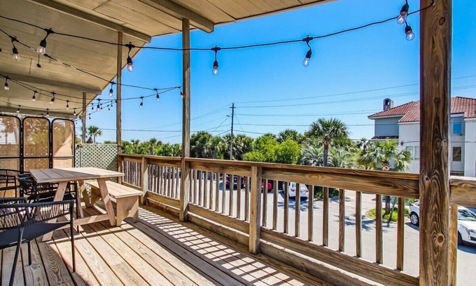 Tybee Island House | Beach Vacation! Walkable to Dining&Shopping-Unit B