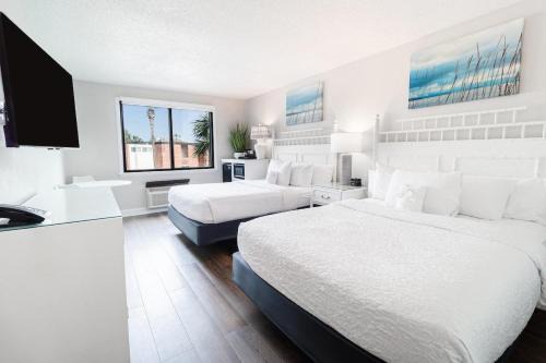 Litchfield by the Sea Apartment | Beach Vibes with Great Amenities on the 2nd Floor