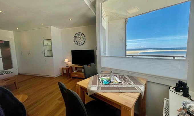 Borkum Apartment | Beach view in the house Seeblick Bismarckstraße 6th floor