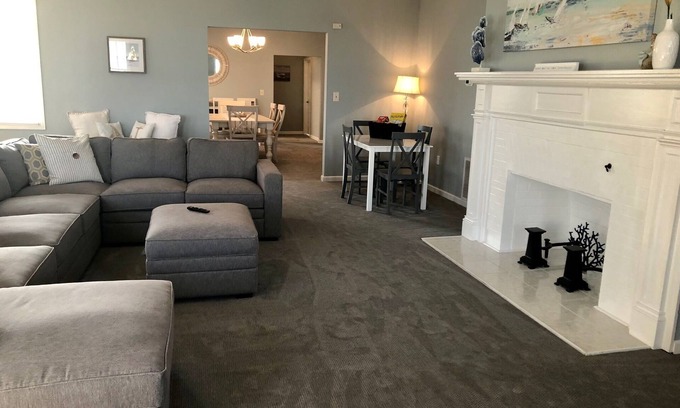 Ocean City House | Beach Villa- Ocean View 4Bd/2Ba - Ocean City MD