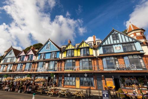 Penarth Hotel | Beachcliff Rooms & Apartments