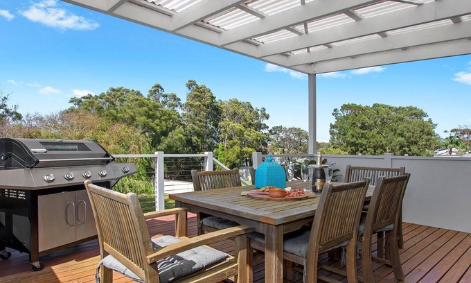 Culburra Beach House | Beaches at Culburra - pet friendly home