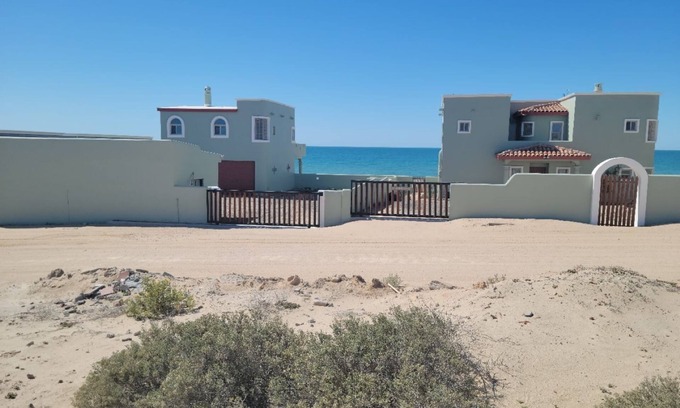 Puerto Penasco House | Beachfront 3, 4, 5 bedroom property. Free Pets!