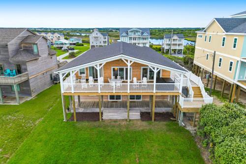 North Topsail Beach House | Beachfront Bliss