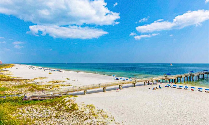 Orange Beach Condo | Beachfront Condo w/Shared Pool, Fitness Center, Private Balcony, Central A/C