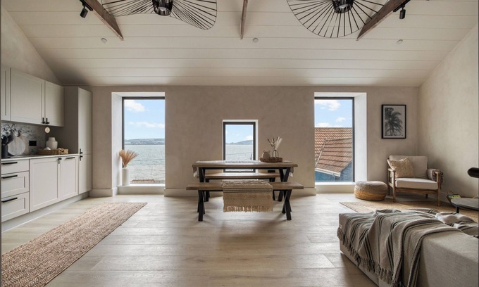 Baglan Apartment | Beachfront eco-friendly penthouse with ocean view and modern interior sleeping up to 5