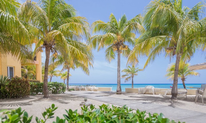West Bay Condo | Beachfront Luxury at Coral Sands