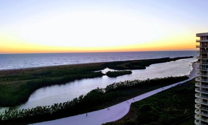 Marco Island Condo | Beachfront, Renovated condo. Great views of the gulf. WiFi and heated pool.