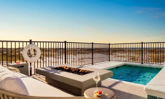 Ono Island House | Beachfront Retreat/Heated Pool/Spa/Sleeps 22