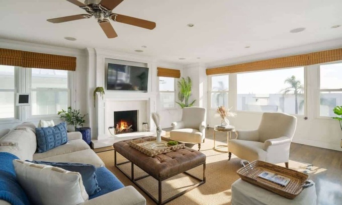 The Strand House | Beachside Retreat | Perfect Location| Free Parking