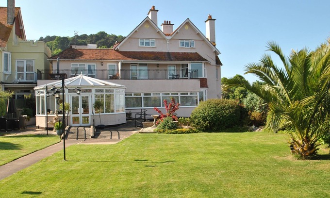 Minehead Apartment | Beachside Suites