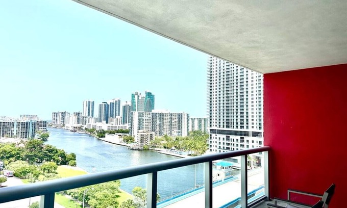 Hallandale Beach Apartment | BeachWalk Amazing Studio Next to Aventura Mall