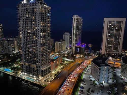 Hallandale Beach Apartment | BeachWalk Studio Apartment 2 beds, amazing views