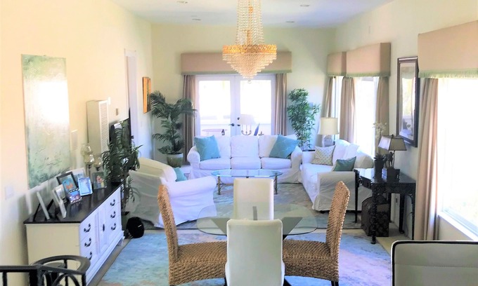South Redondo Apartment | Beachy and Bright 4 bedroom, walk to beach!