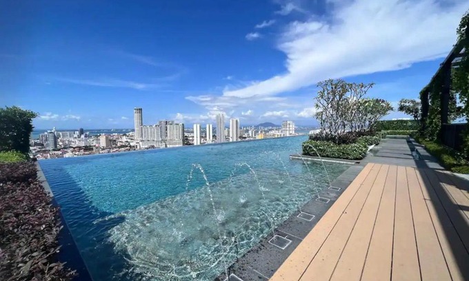 George Town Apartment | Beacon Executive Suite by Fantabulous Guest House