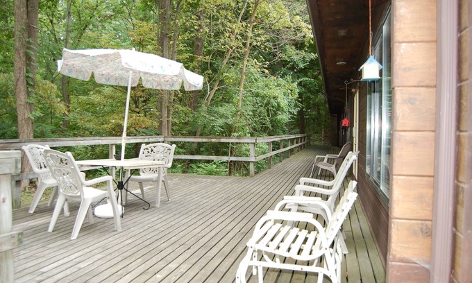 Buchanan Cabin | Bear Cave RV Campground