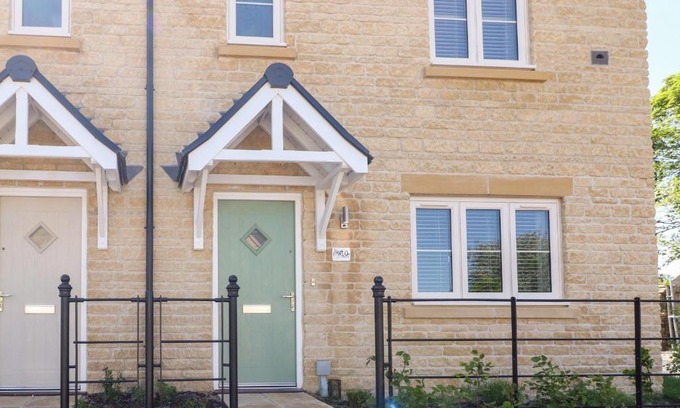 Bourton House | Beaus House