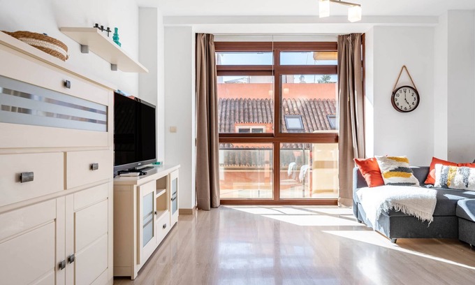 Fuengirola City Centre Apartment | Beautiful 1 Bed/1Bath 50 mts from Beach Downtown Fuengirola
