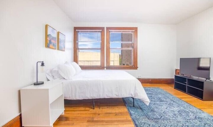 Sherman Hill Apartment | Beautiful 1 Bed Apt Close to Hospitals!