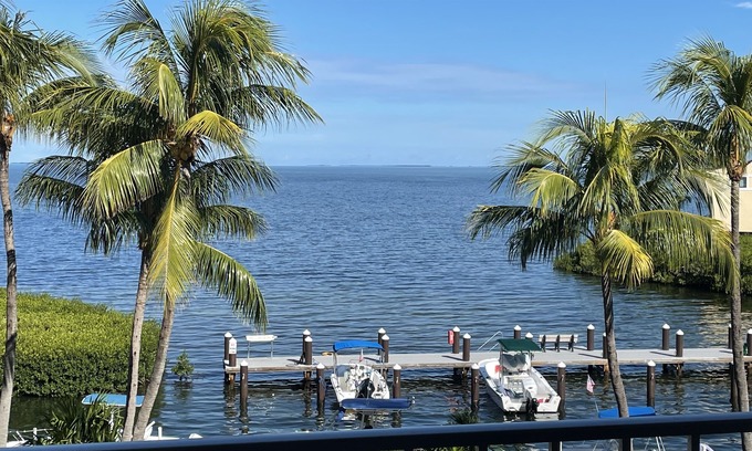Islamorada Condo | Beautiful 1 bedroom apartment with stunning open water view Apt 317