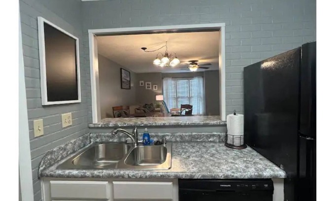 Huntsville Condo | Beautiful 1-Bedroom Condo with Sleeper Sofa