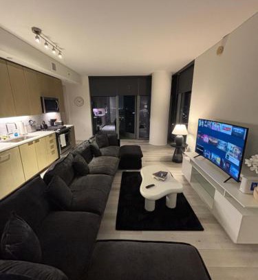 Downtown Los Angeles Apartment | Beautiful 1BR - DTLA!