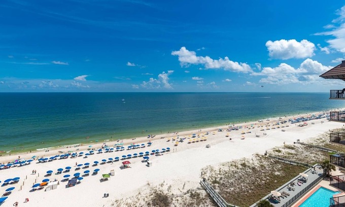 Orange Beach Condo | Beautiful 1BR Gulf Front Condo - Phoenix V 1102