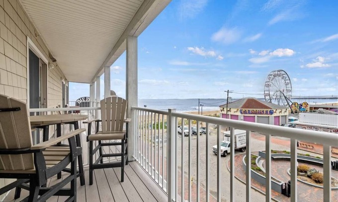 Old Orchard Beach Apartment | Beautiful 2 BR w/Ocean views. Just steps to fun and sun #308 at the Grand