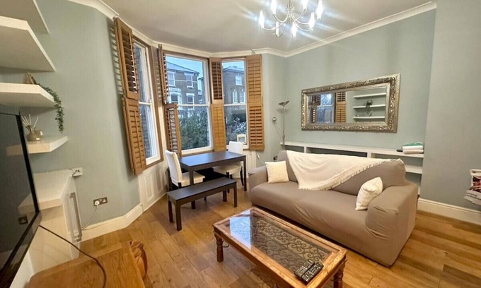 Dartmouth Park Apartment | Beautiful 2 bedroom apartment