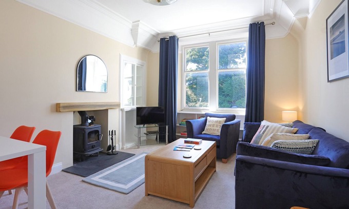 North Berwick Apartment | Beautiful 2 bedroom, 1st floor apartment in North Berwick