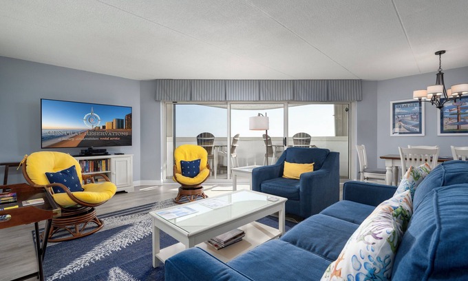 North Ocean City Condo | Beautiful 2 bedroom 2 bath oceanfront condo with a pool