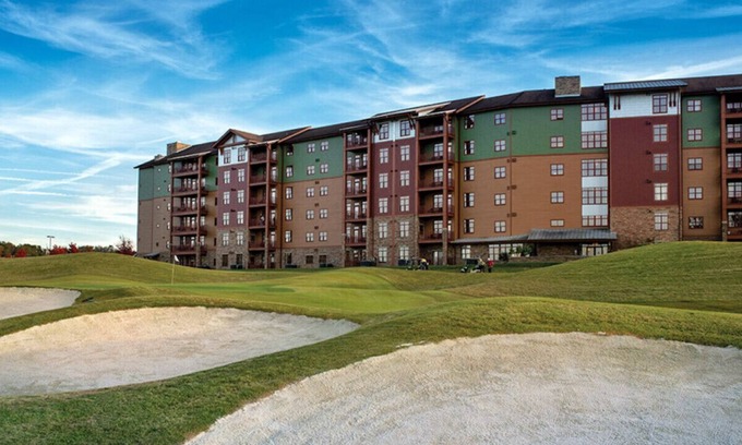 Sevierville Apartment | Beautiful 2 BR/2BA apartment at a luxury Resort with Access to Indoor Water Park